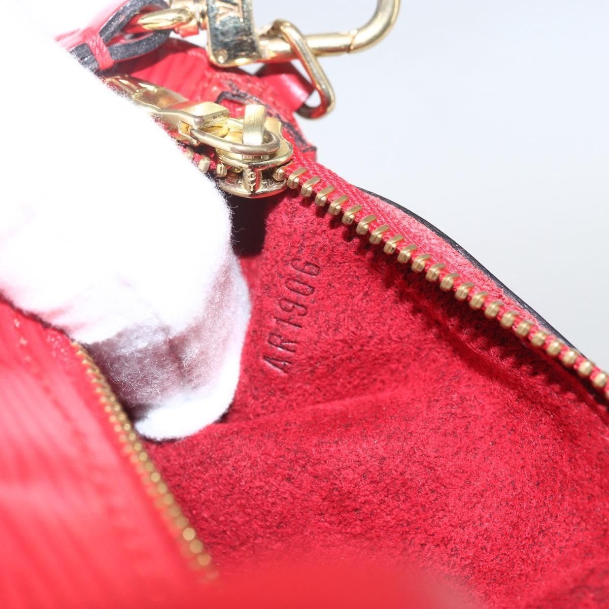 Louis Vuitton Louis Vuitton Soufflot Pochette Epi Leather Size ONE SIZE - 7 Thumbnail