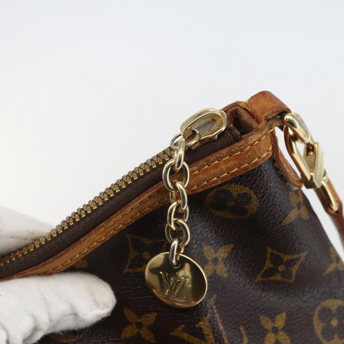 Louis Vuitton Louis Vuitton Palermo Handbag Monogram Canvas Size ONE SIZE - 13 Thumbnail