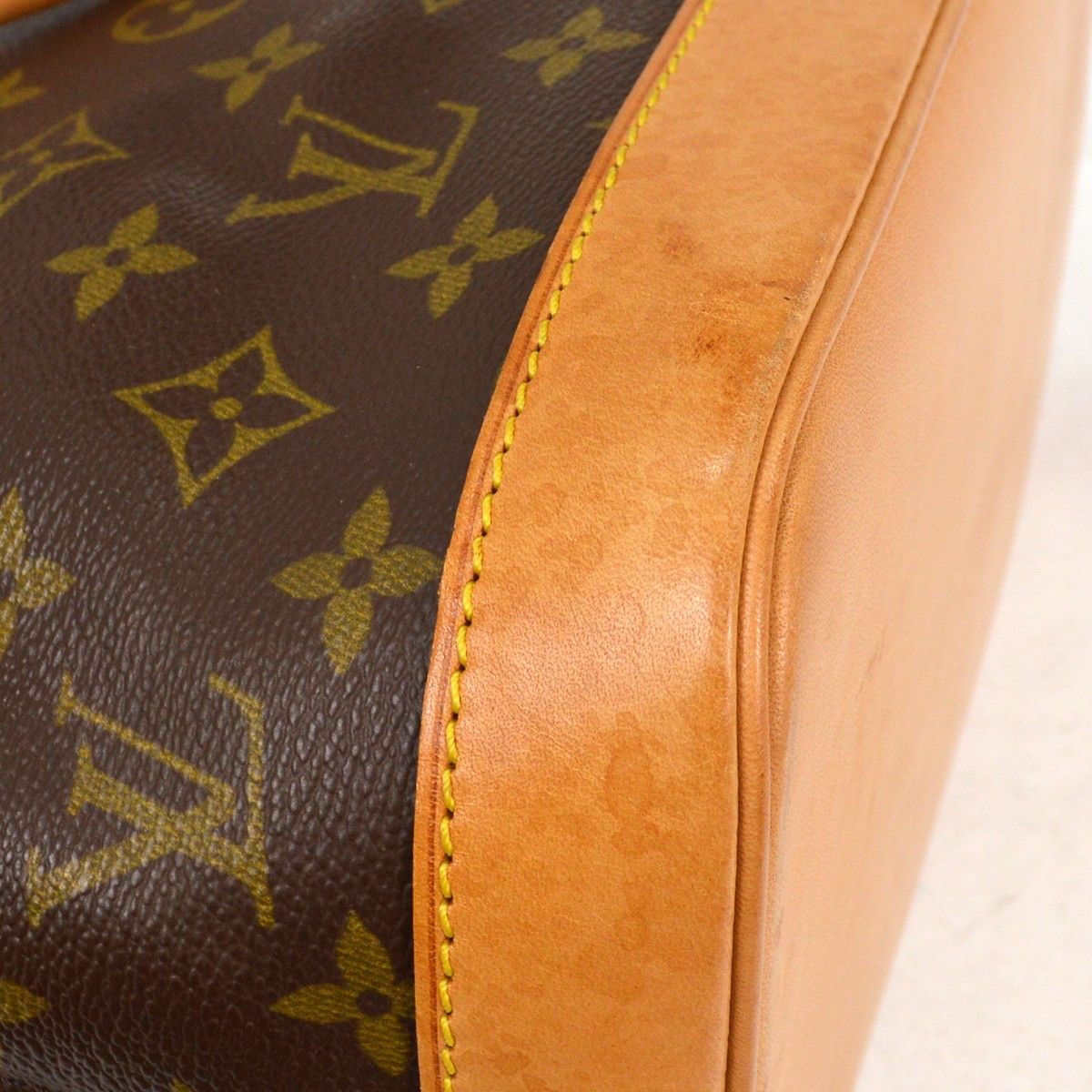 Louis Vuitton Louis Vuitton Alma Handbag Monogram Canvas Size ONE SIZE - 7 Thumbnail