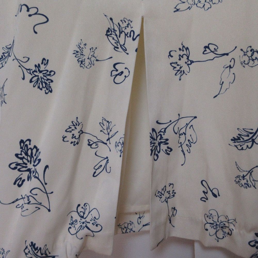 Other Other ETRE TOKYO LINE ART FLOWER PRINT Cami Dress Others Dresses 1223330145 DUTY FREE for USA Size ONE SIZE - 4 Thumbnail