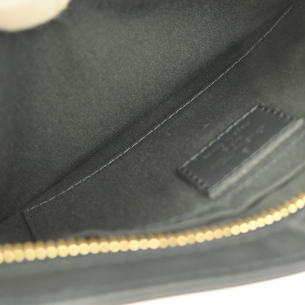 Louis Vuitton Louis Vuitton Sarvanga Handbag Epi Leather Size ONE SIZE - 3 Thumbnail