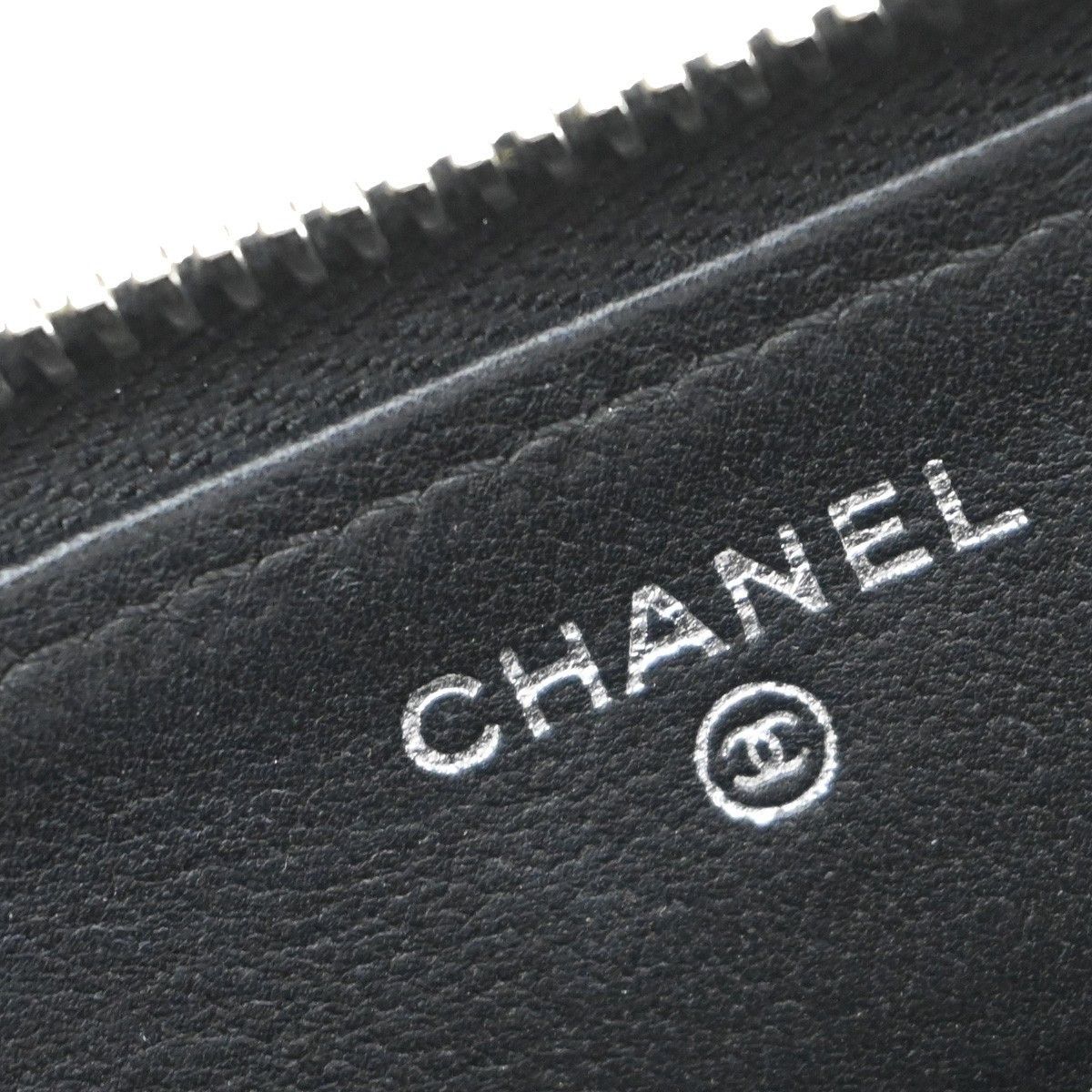 Chanel Chanel CC Charm Zip Around Quilted Lambskin Size ONE SIZE - 6 Thumbnail