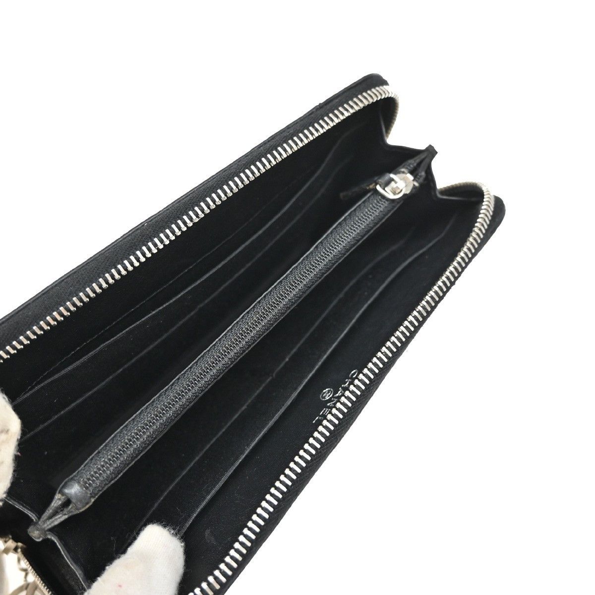 Chanel Chanel CC Charm Zip Around Quilted Lambskin Size ONE SIZE - 11 Thumbnail