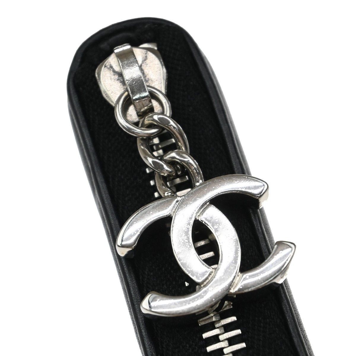Chanel Chanel CC Charm Zip Around Quilted Lambskin Size ONE SIZE - 9 Thumbnail