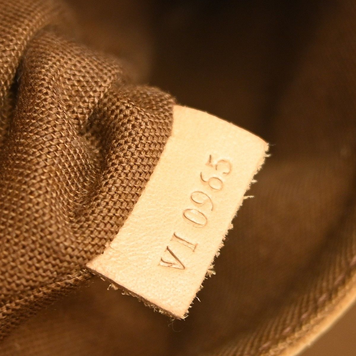 Louis Vuitton Louis Vuitton Alma Handbag Monogram Canvas Size ONE SIZE - 5 Thumbnail