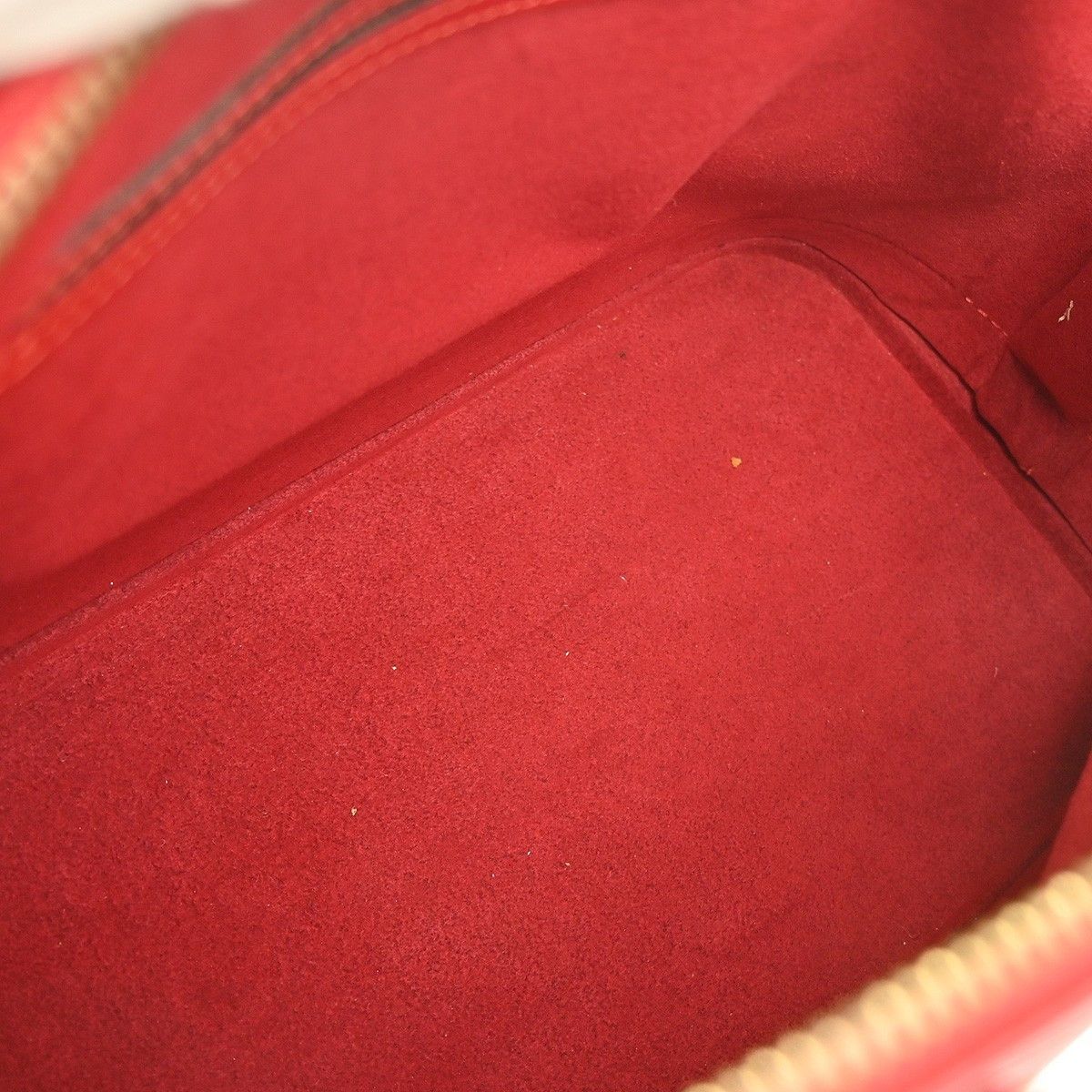 Louis Vuitton Louis Vuitton Alma Handbag Epi Leather Size ONE SIZE - 3 Thumbnail