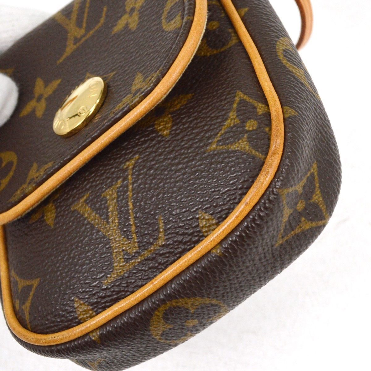 Louis Vuitton Louis Vuitton Cancun Pochette Monogram Canvas Size ONE SIZE - 6 Thumbnail
