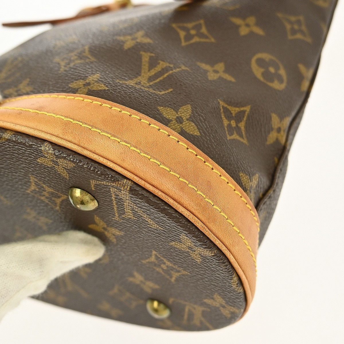 Louis Vuitton Louis Vuitton Petit Bucket Bag Monogram Canvas Size ONE SIZE - 7 Thumbnail