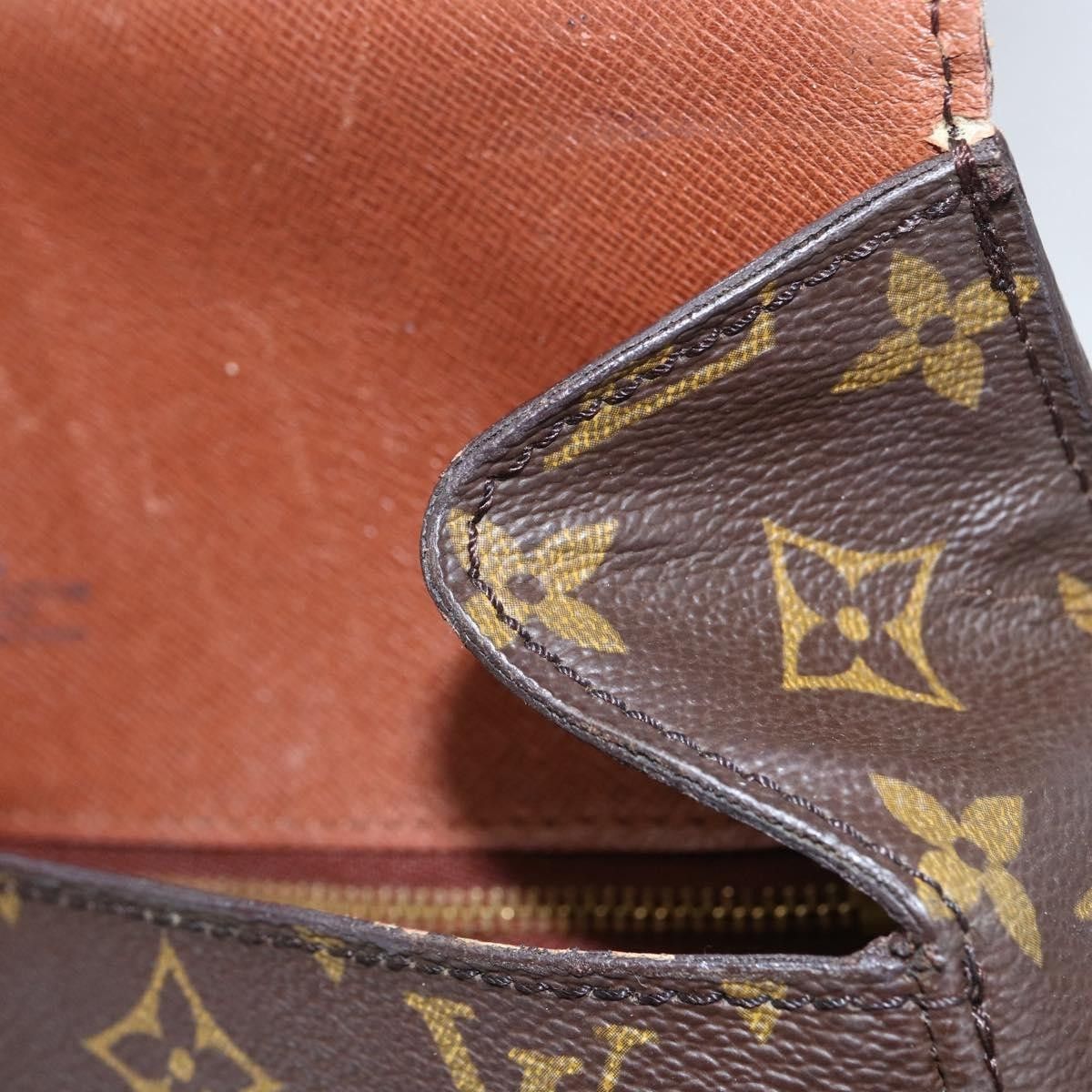 Louis Vuitton Louis Vuitton Saint Cloud Handbag Monogram Canvas Size ONE SIZE - 16 Thumbnail
