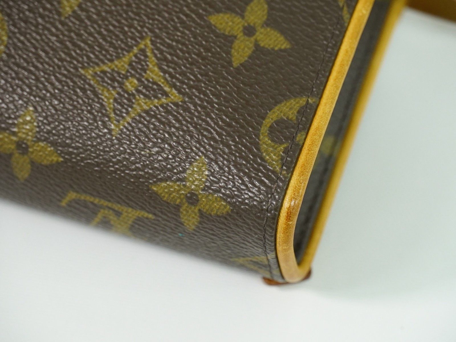 Louis Vuitton Louis Vuitton Florentine Waist Monogram Canvas Size ONE SIZE - 10 Thumbnail