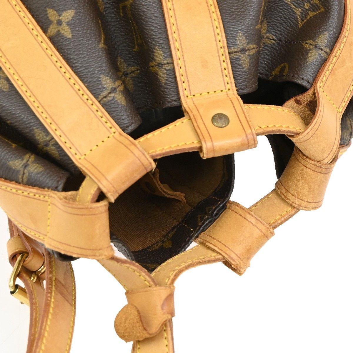 Louis Vuitton Louis Vuitton Randonnee Backpack Monogram Canvas Size ONE SIZE - 11 Thumbnail