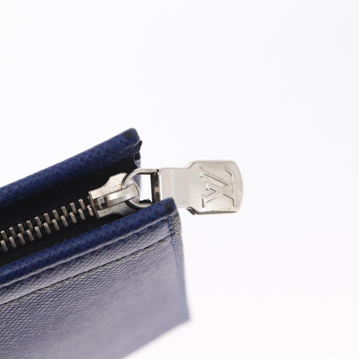 Louis Vuitton Louis Vuitton Pochette Voyage Taiga Leather Size ONE SIZE - 13 Thumbnail