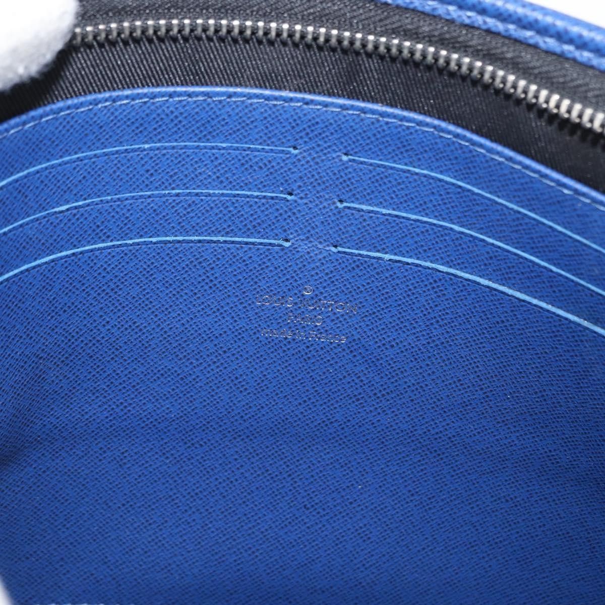 Louis Vuitton Louis Vuitton Pochette Voyage Taiga Leather Size ONE SIZE - 6 Thumbnail