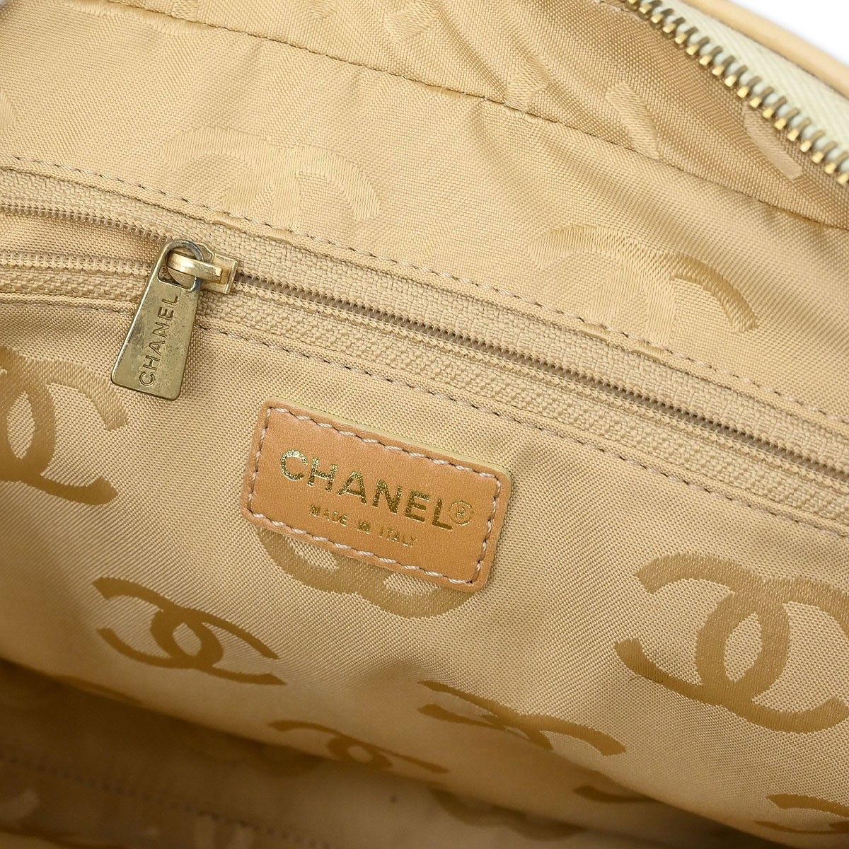 Chanel Chanel Surpique Boston Bag Quilted Leather Size ONE SIZE - 4 Thumbnail