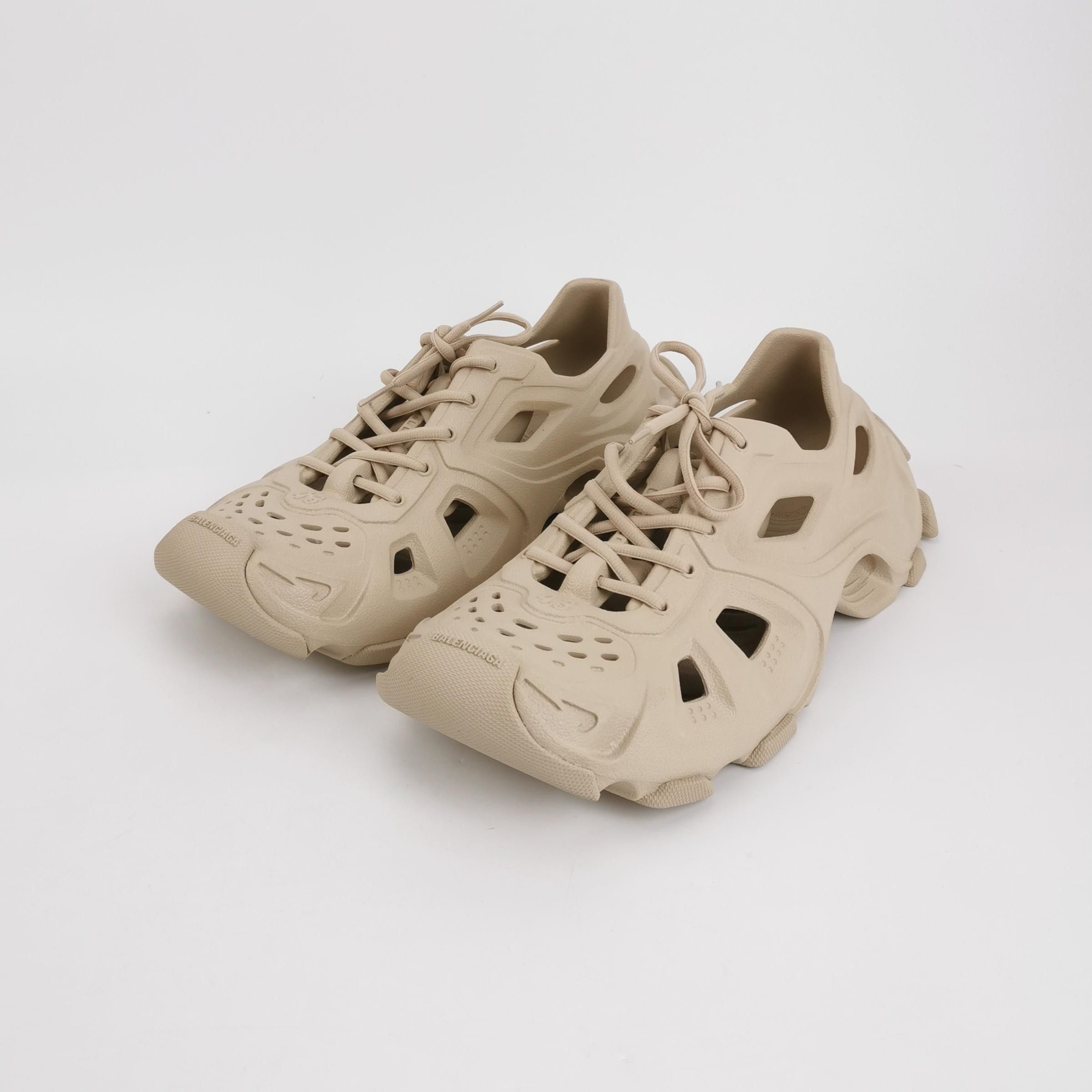 Balenciaga Balenciaga Size 43 Solid Lace-Up Casual Shoes Size US 10 / EU 43 - 3 Thumbnail