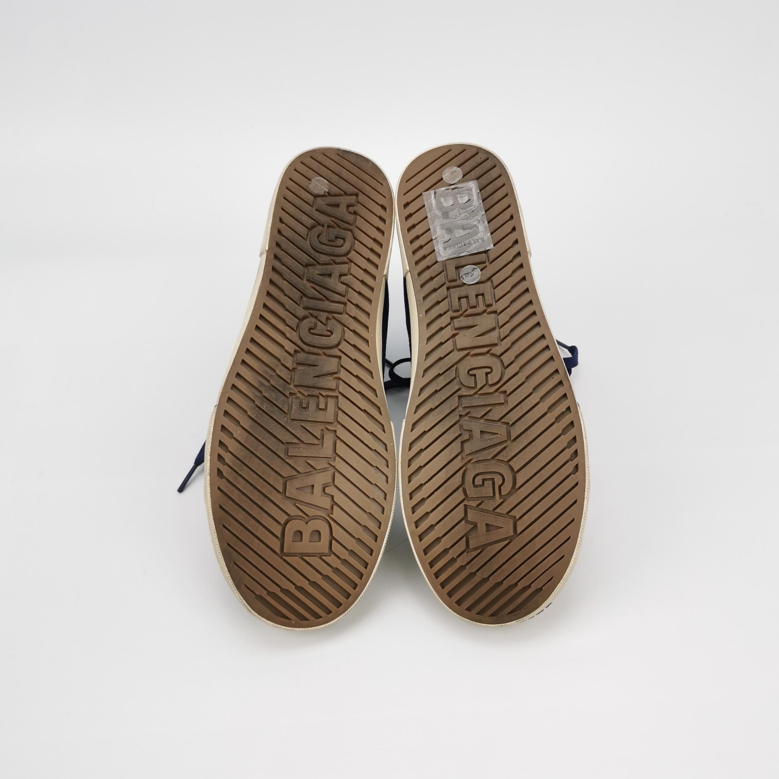 Balenciaga Balenciaga Distressed Canvas High-Top Casual Shoes 41 Size US 10 / EU 43 - 10 Thumbnail