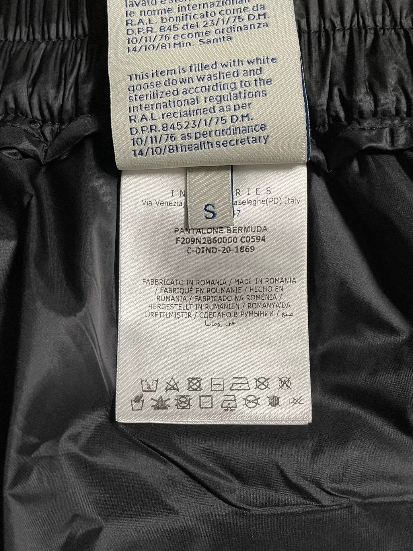 Rick Owens rick owens moncler collaboration puffer shorts Size US 34 / EU 50 - 4 Thumbnail