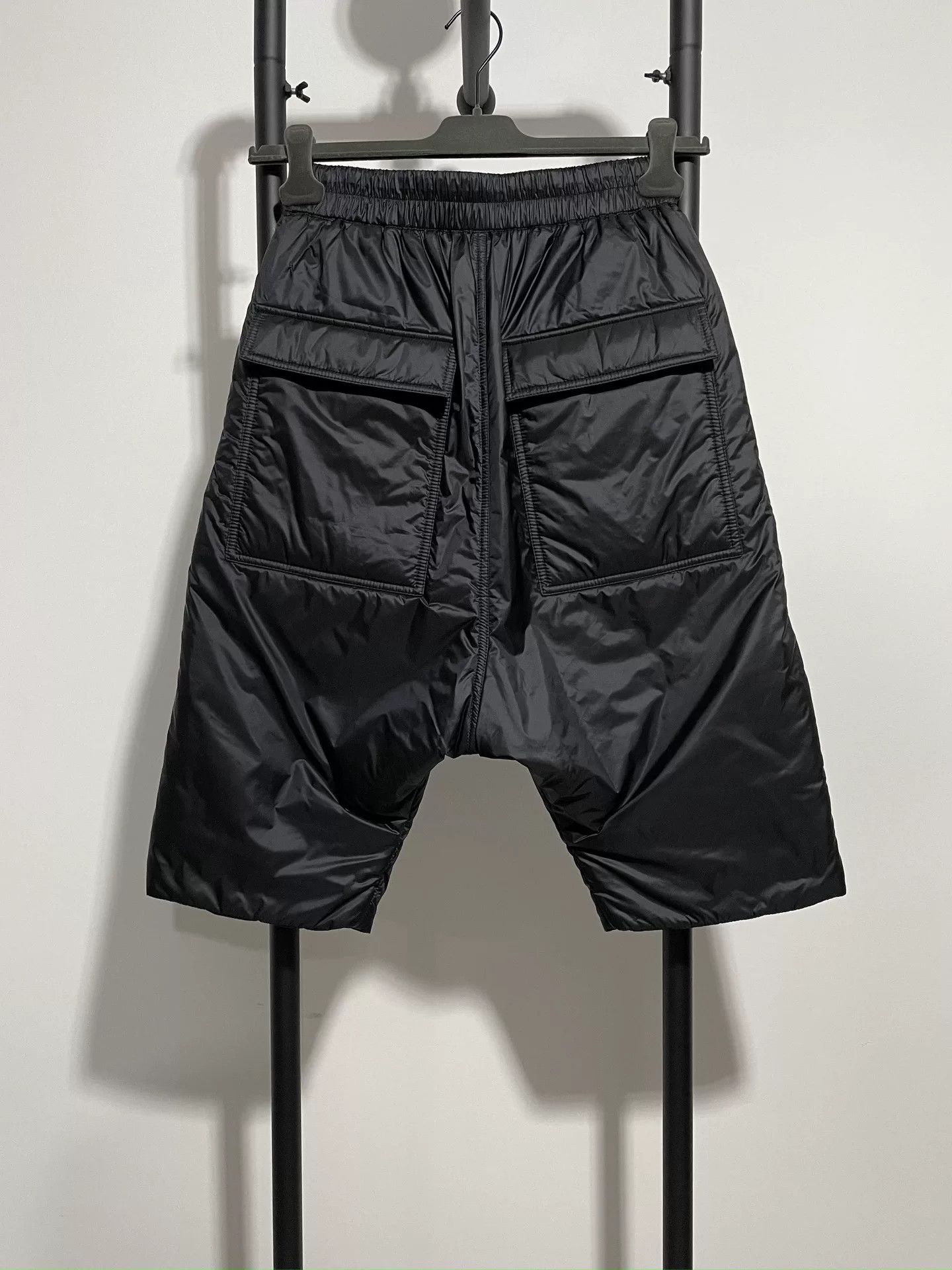 Rick Owens rick owens moncler collaboration puffer shorts Size US 34 / EU 50 - 2 Thumbnail