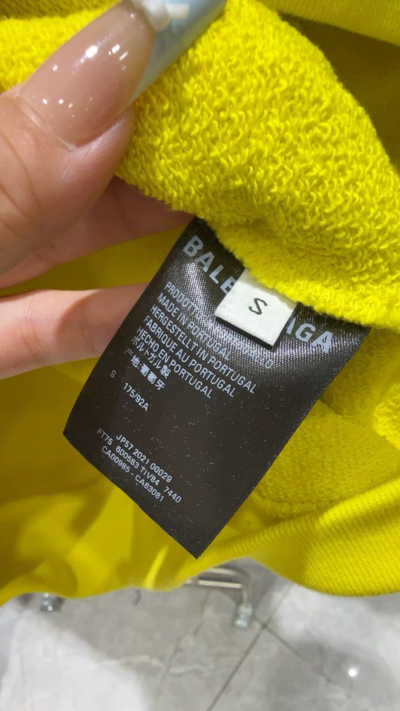 Balenciaga Balenciaga Yellow Logo Hoodie Size US S / EU 44-46 / 1 - 5 Thumbnail