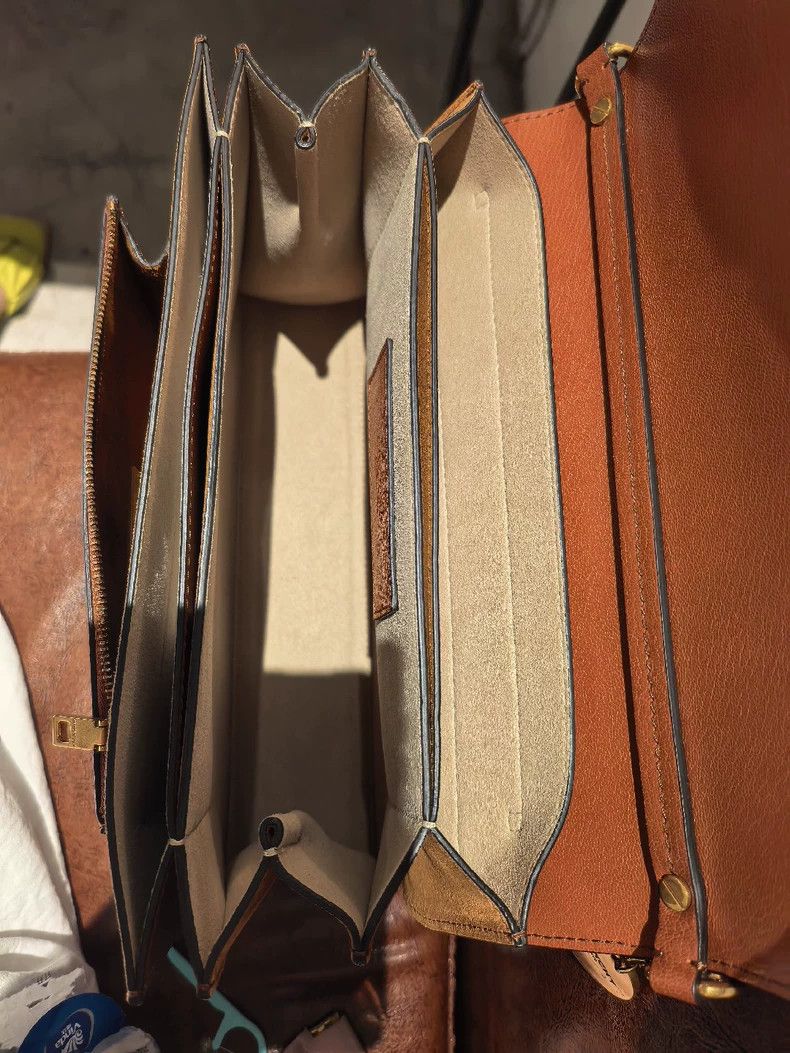 Givenchy Givenchy GV3 Leather Handbag Size ONE SIZE - 5 Thumbnail