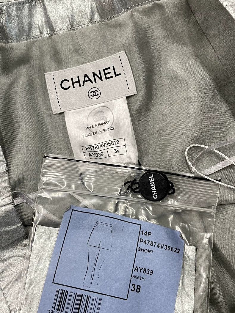 Chanel Chanel Silver Shiny Shorts Size US 38 / EU 54 - 5 Thumbnail