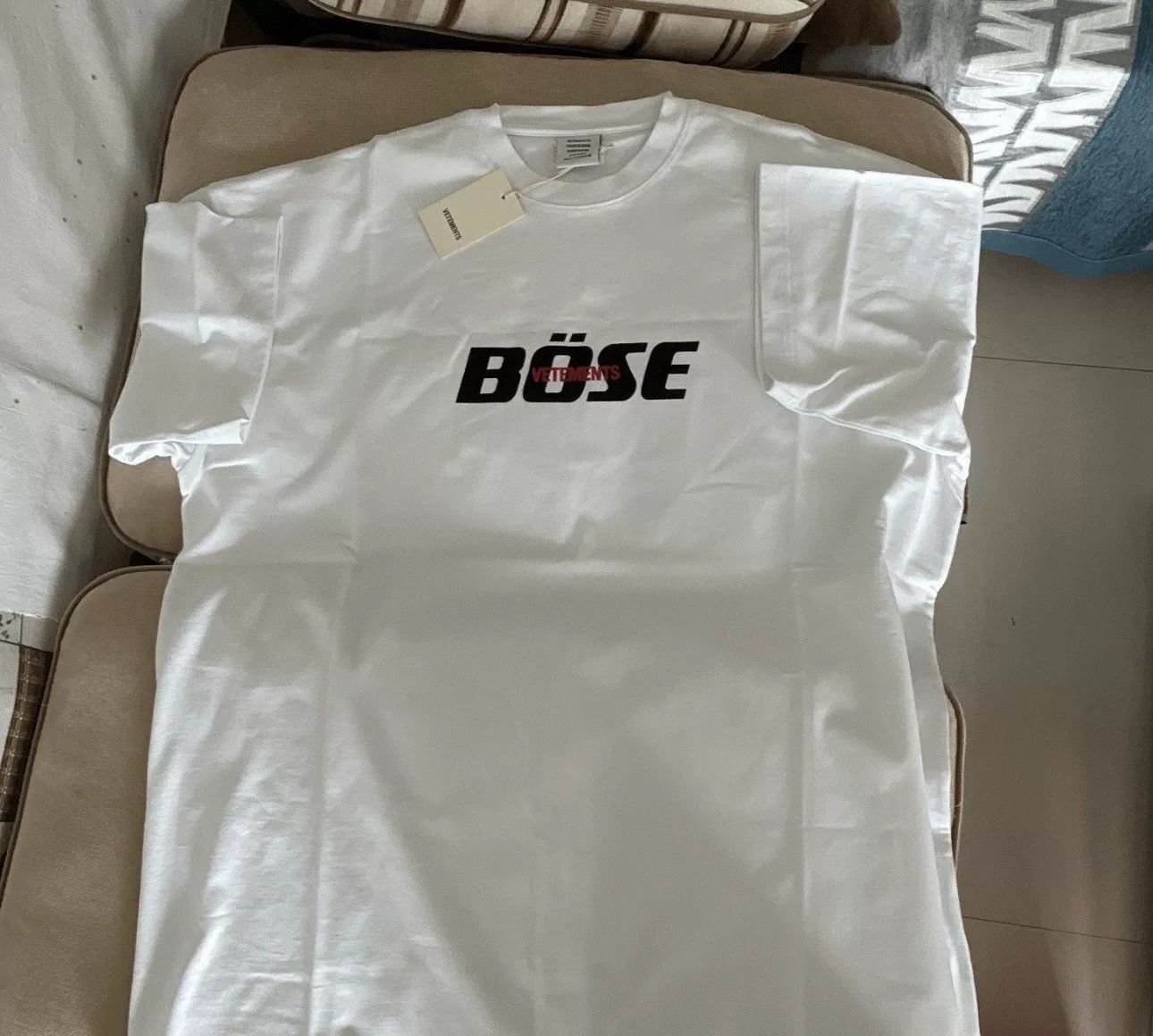 Vetements Vetements 20ss Bose Short Sleeve Tee Size US M / EU 48-50 / 2 - 2 Thumbnail