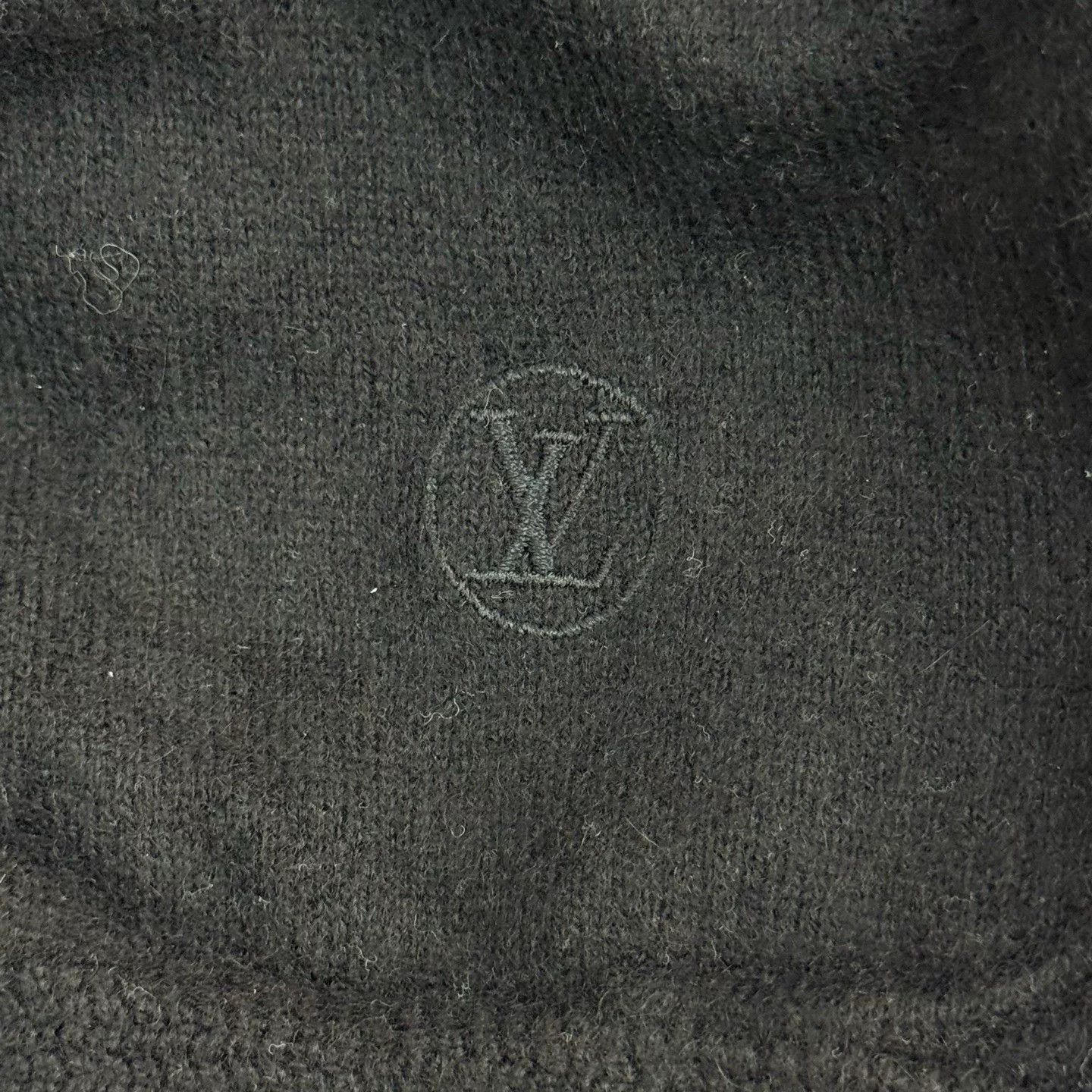 Louis Vuitton LV Black Logo Embroidered Cashmere Sweater XS Size US XS / EU 42 / 0 - 7 Thumbnail