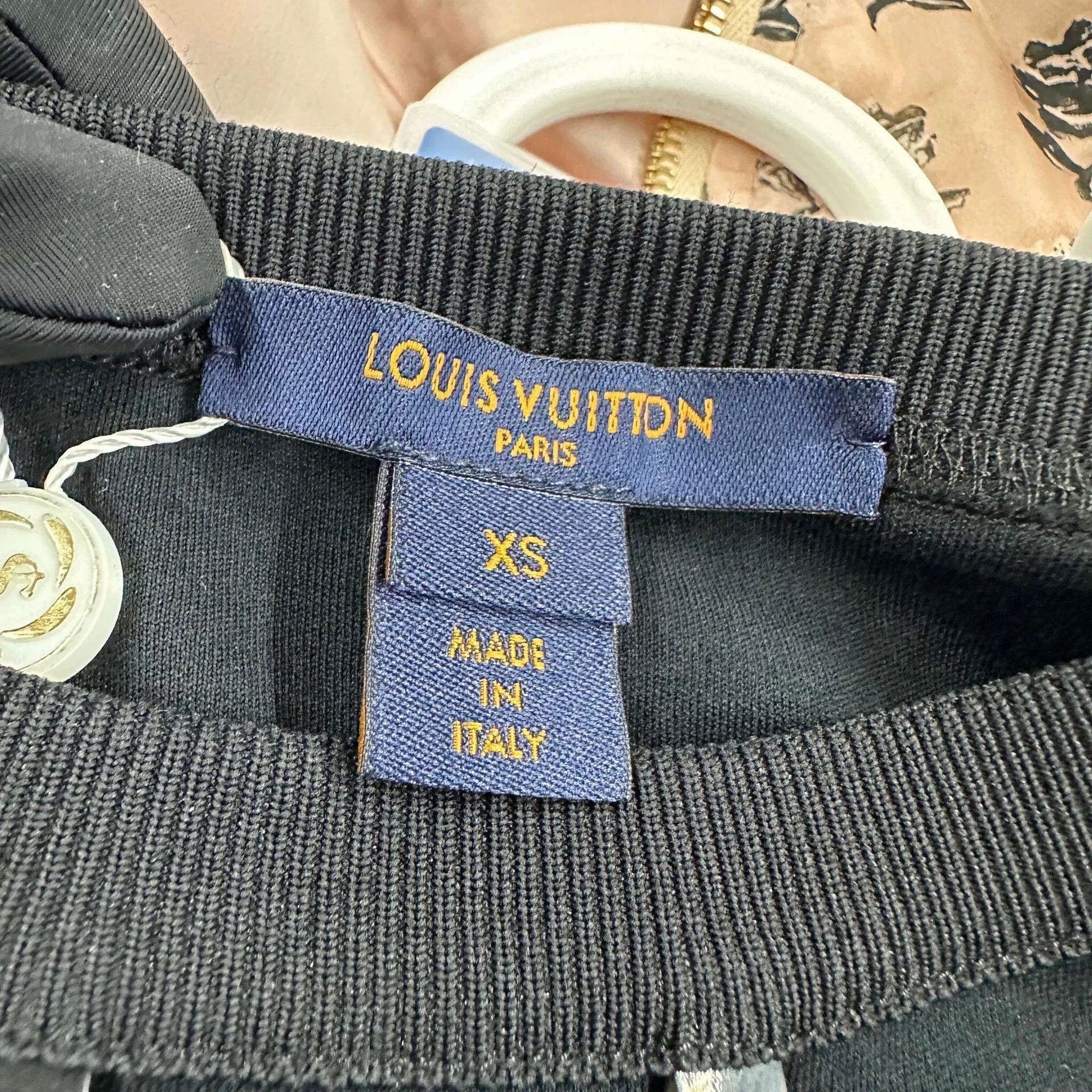 Louis Vuitton LV Monogram Logo Short Sleeve XS Size US XS / EU 42 / 0 - 5 Thumbnail