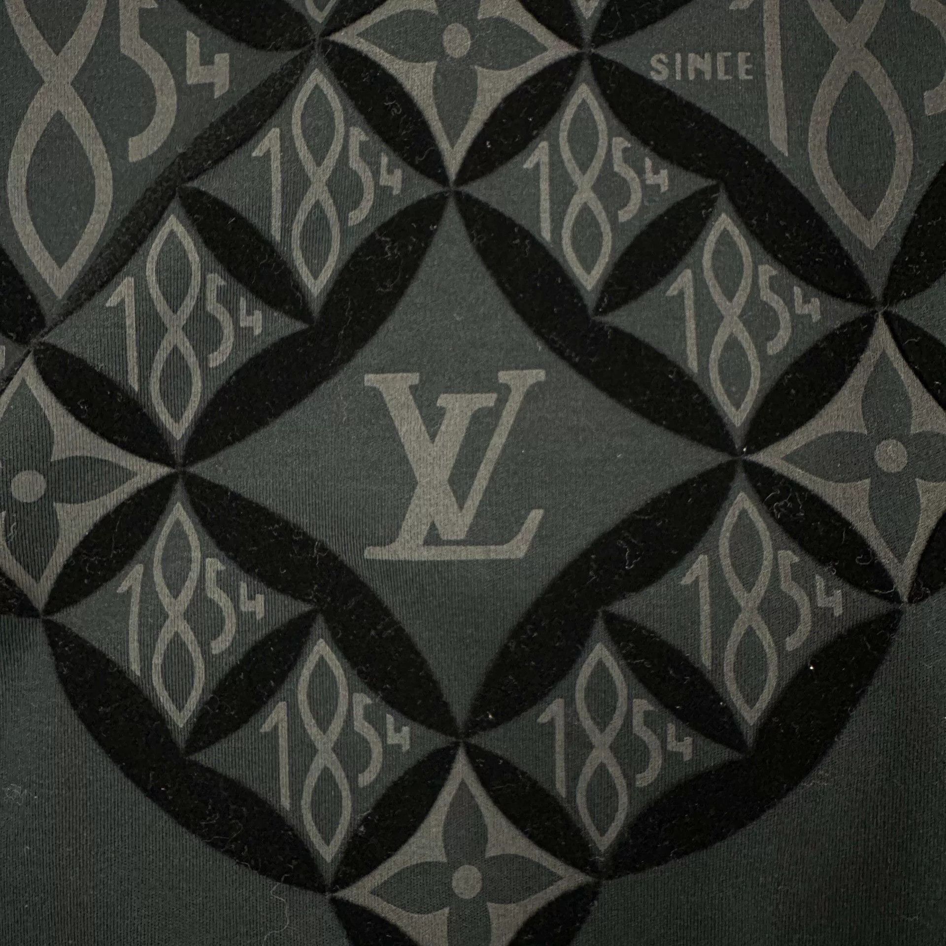 Louis Vuitton LV Monogram Logo Short Sleeve XS Size US XS / EU 42 / 0 - 3 Thumbnail