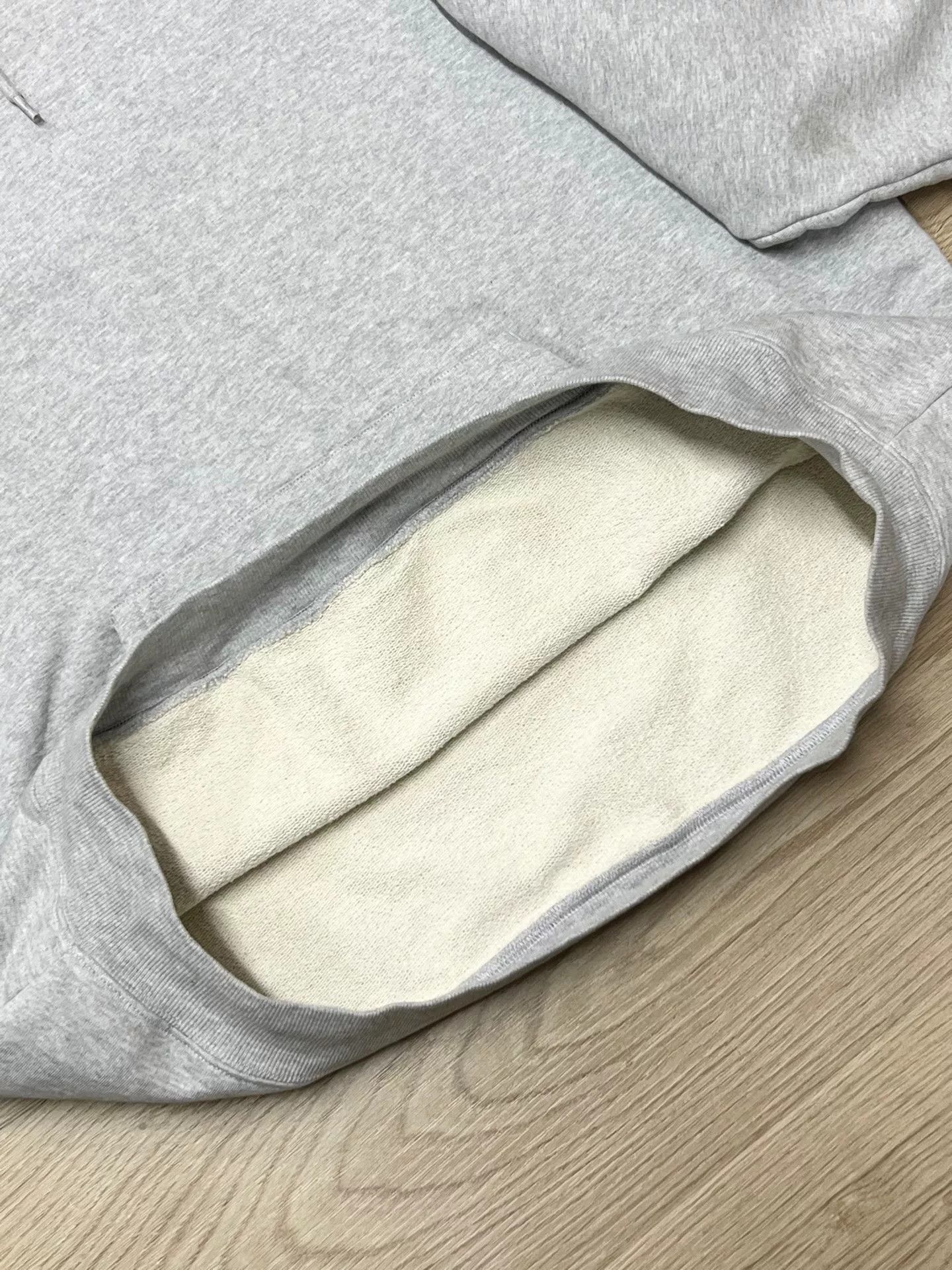 Balenciaga Balenciaga Embroidered Hoodie XS Size US XS / EU 42 / 0 - 7 Thumbnail