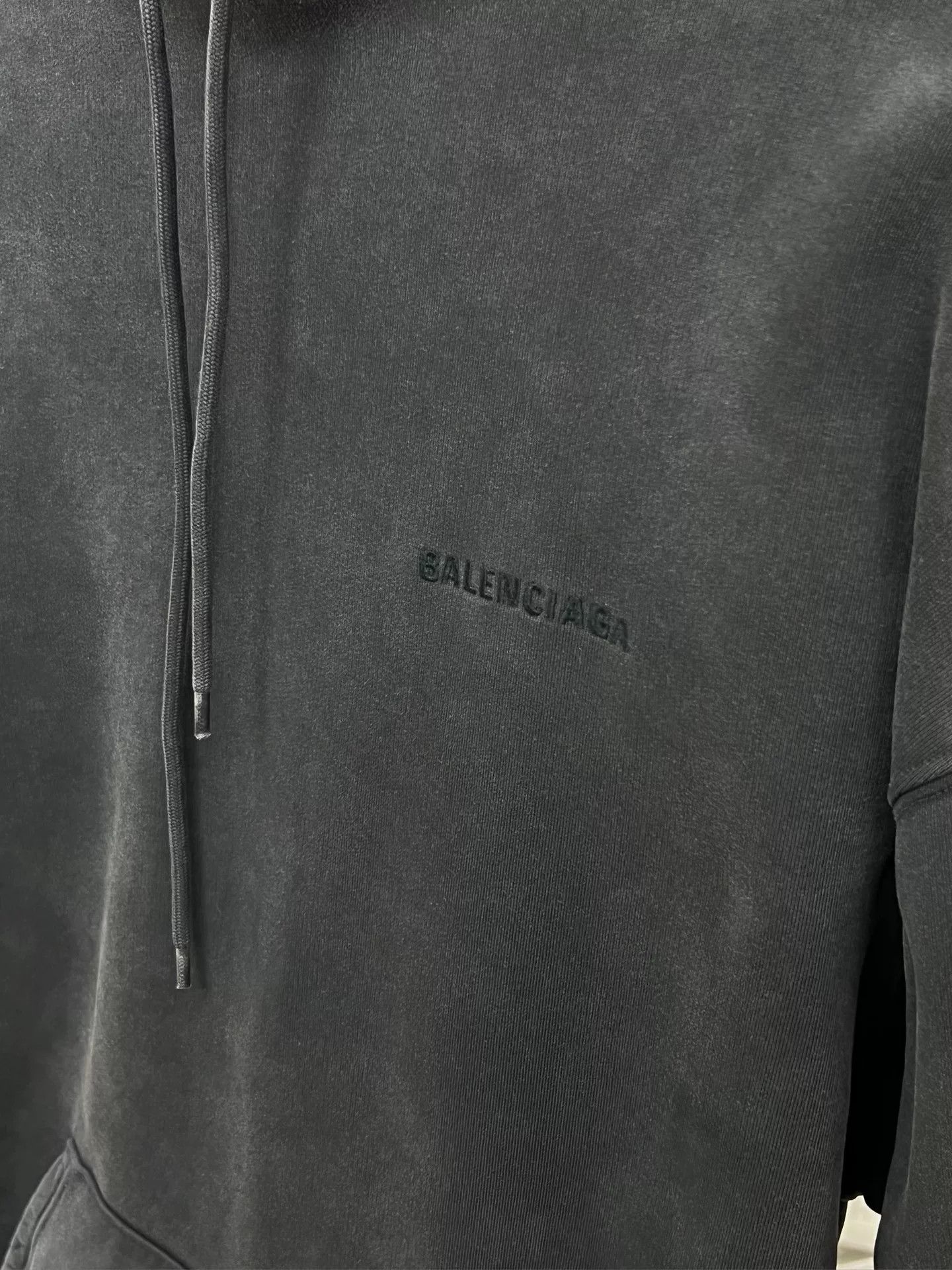 Balenciaga Balenciaga Distressed Embroidered Hoodie XS Size US XS / EU 42 / 0 - 3 Thumbnail