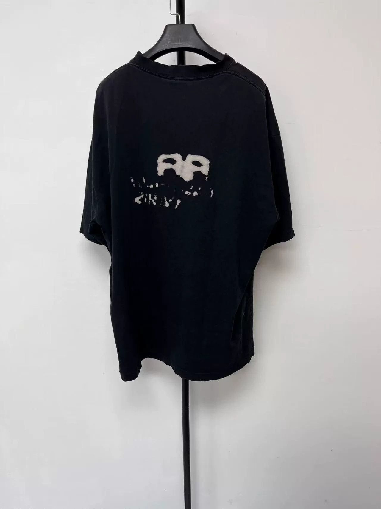Balenciaga Balenciaga Logo Print Crewneck Short Sleeve T-shirt Size US XL / EU 56 / 4 - 2 Thumbnail