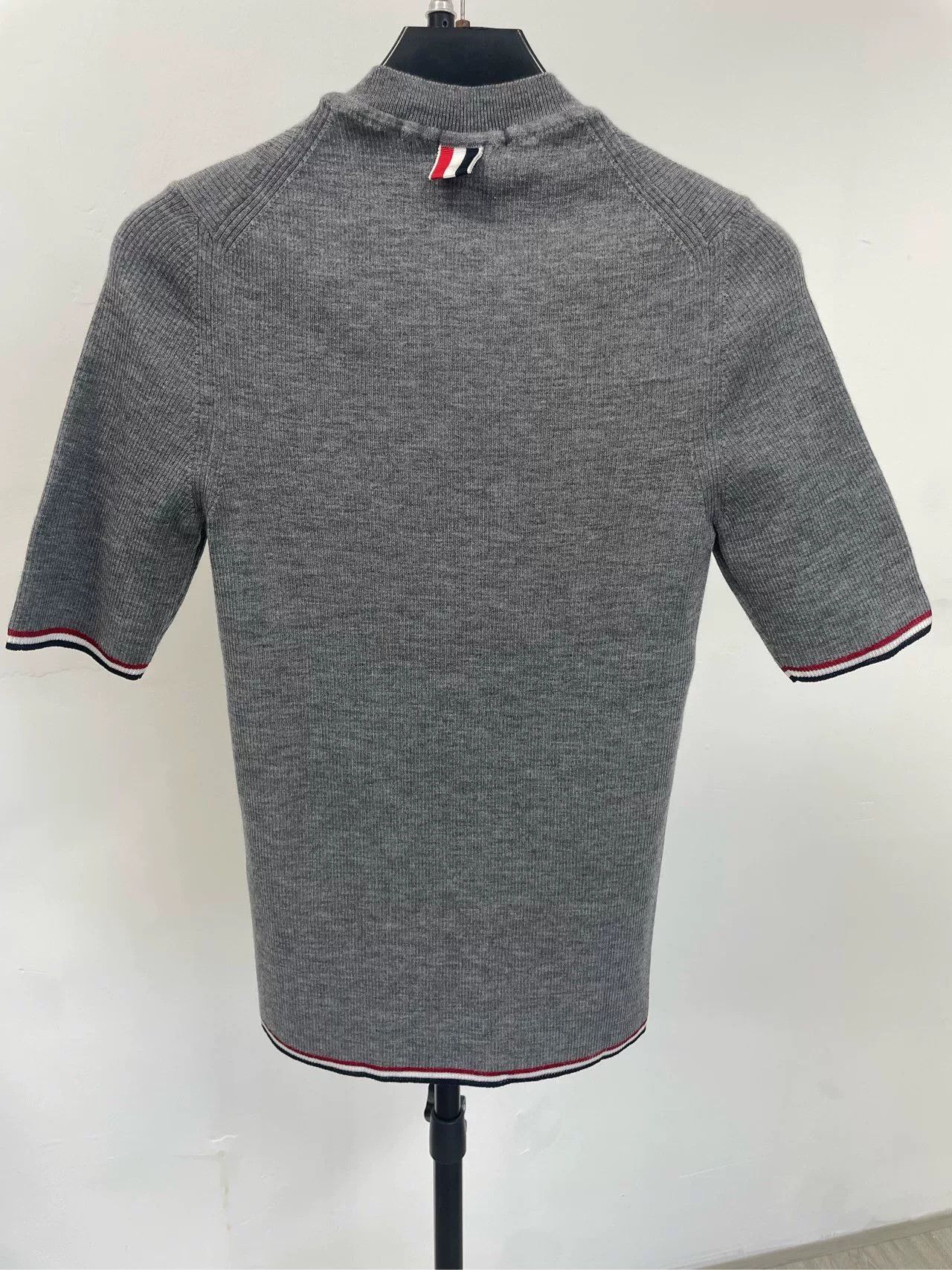 Thom Browne thom browne classic lightweight wool half-sleeve Size US M / EU 48-50 / 2 - 3 Thumbnail