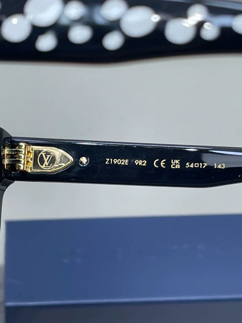 Louis Vuitton LV Kusama Collaboration Sunglasses Size ONE SIZE - 8 Thumbnail