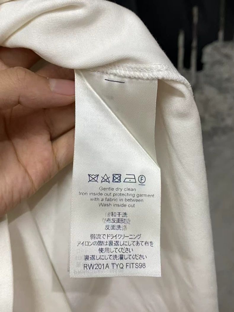 Louis Vuitton Louis Vuitton Flocked Slogan Cutout Triangle Short-Sleeve Size US XL / EU 56 / 4 - 7 Thumbnail