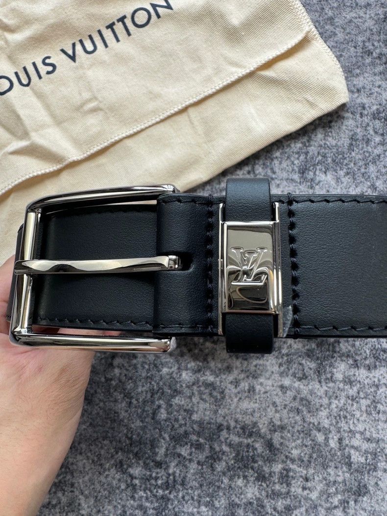 Louis Vuitton Louis Vuitton Black Metal Logo Belt Size ONE SIZE - 2 Thumbnail
