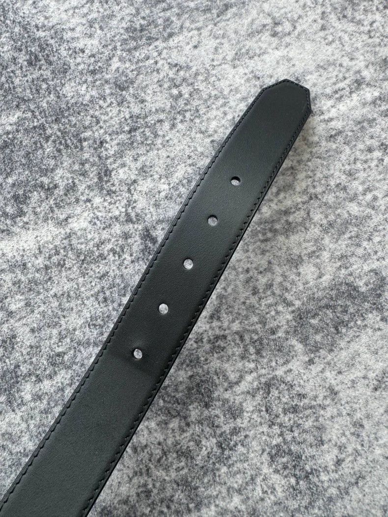 Louis Vuitton Louis Vuitton Black Metal Logo Belt Size ONE SIZE - 4 Thumbnail