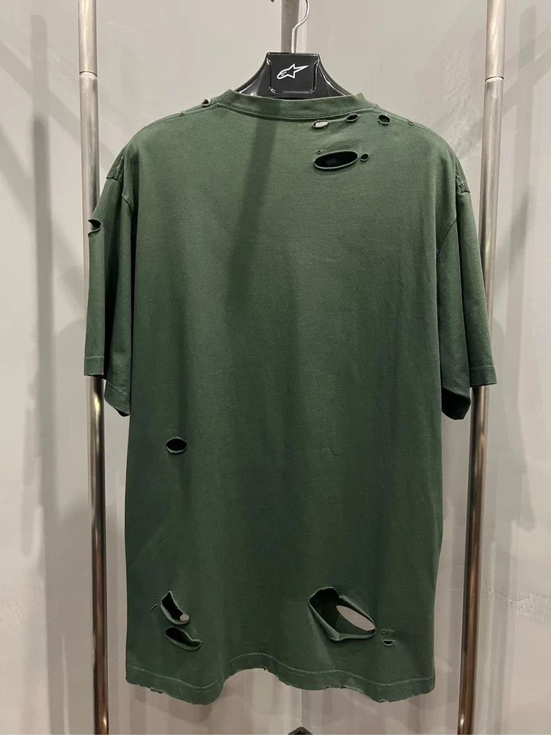 Balenciaga BALENCIAGA Distressed Short Sleeve T-shirt Size US XXS / EU 40 - 2 Thumbnail