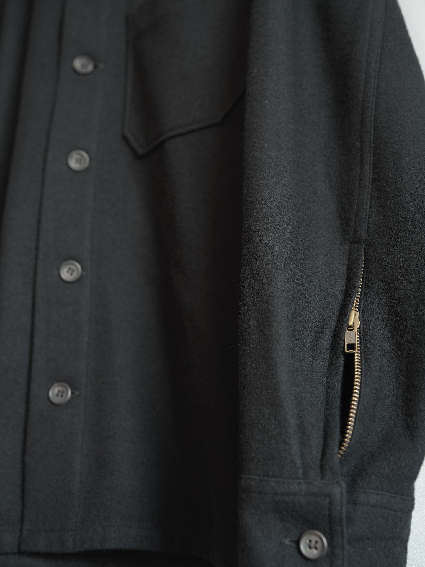 Yohji Yamamoto Yohji Yamamoto Zip-up Shirt with Unique Cut Size US M / EU 48-50 / 2 - 3 Thumbnail