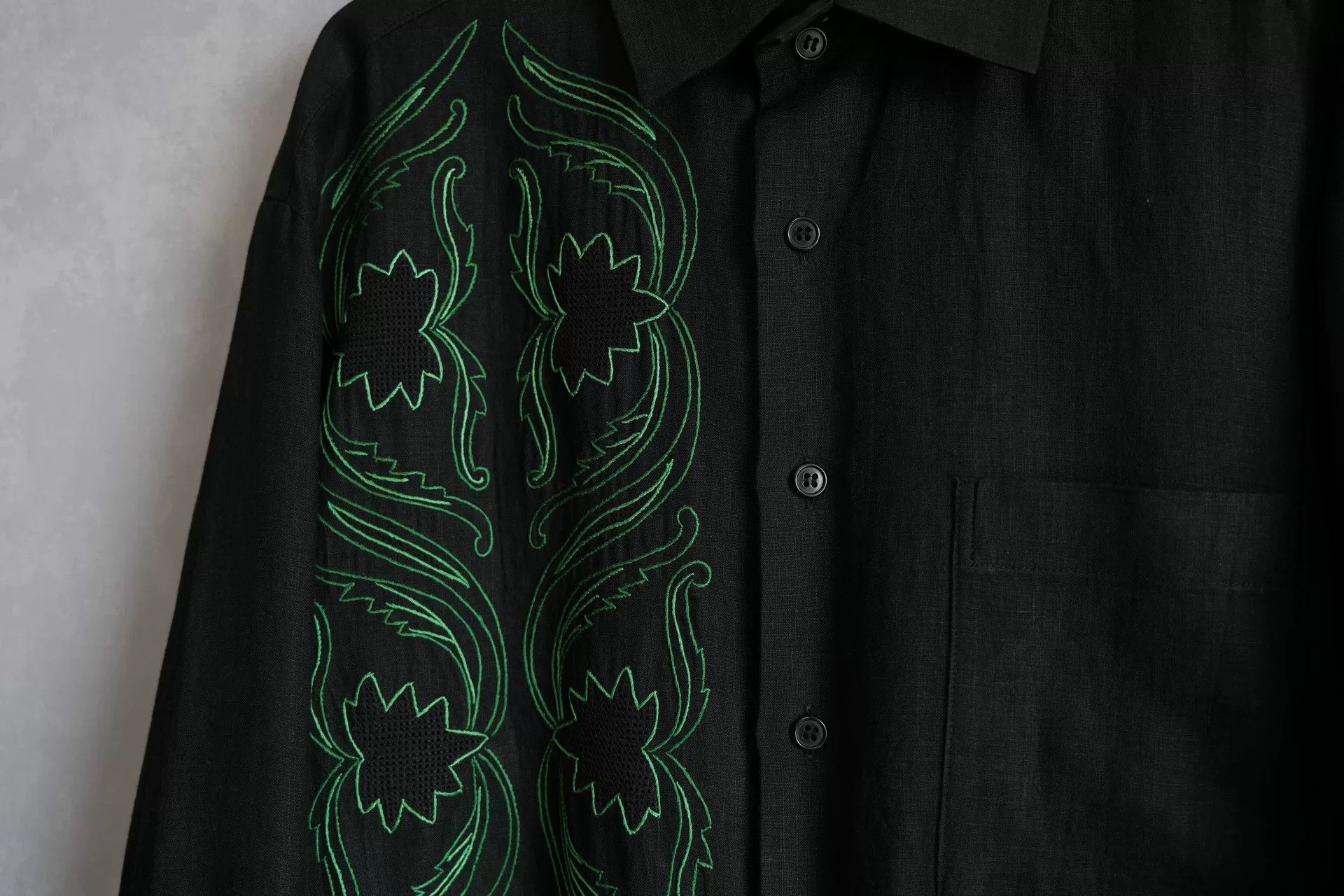 Yohji Yamamoto embroidered black long sleeve shirt Size US M / EU 48-50 / 2 - 2 Thumbnail