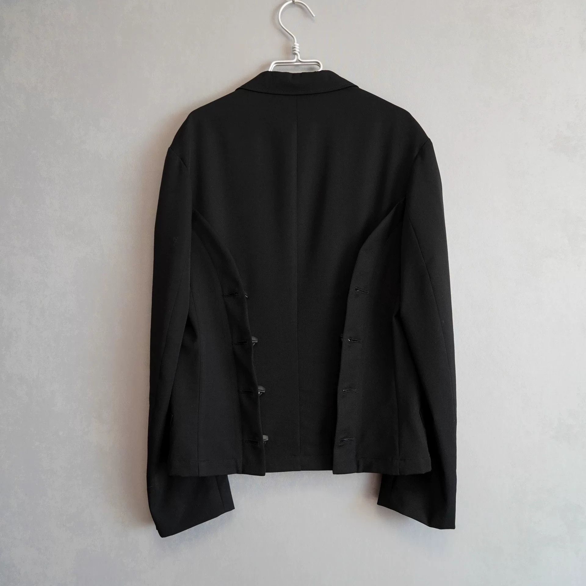 yohji yamamoto eye button jacket