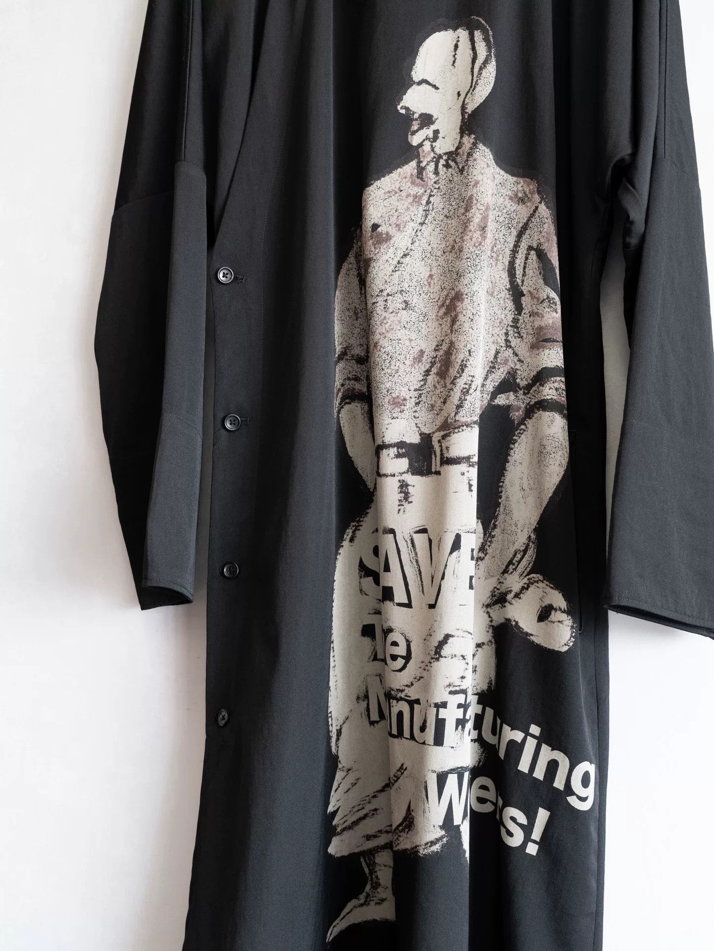 Yohji Yamamoto Yohji Yamamoto Black Long Robe With Print Size US S / EU 44-46 / 1 - 3 Thumbnail