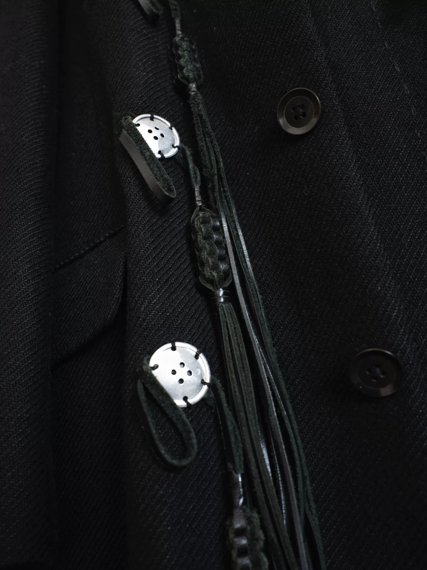 Yohji Yamamoto yohji yamamoto black trench coat with silver buttons Size US M / EU 48-50 / 2 - 5 Thumbnail