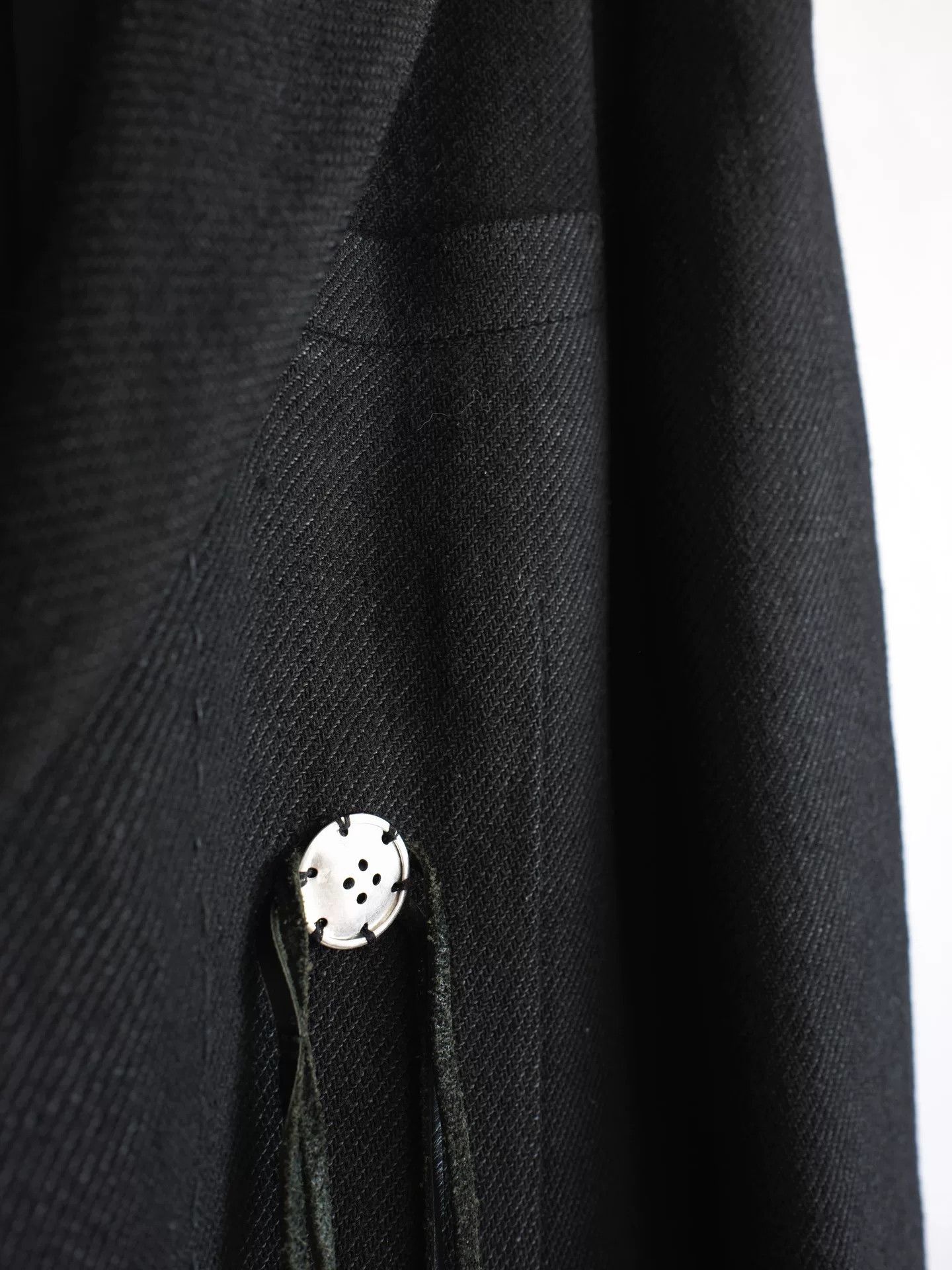 Yohji Yamamoto yohji yamamoto black trench coat with silver buttons Size US M / EU 48-50 / 2 - 6 Thumbnail