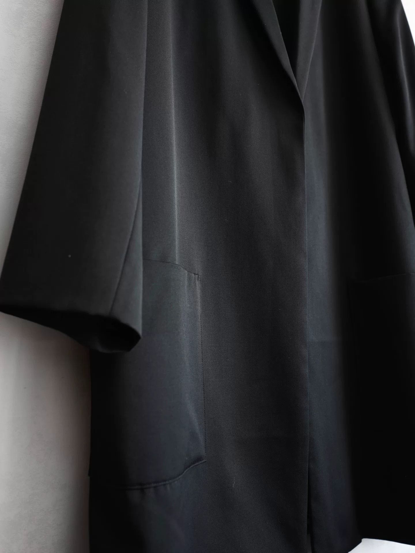 Yohji Yamamoto Yohji Yamamoto Black Long Coat Without Buttons Size US S / EU 44-46 / 1 - 6 Thumbnail
