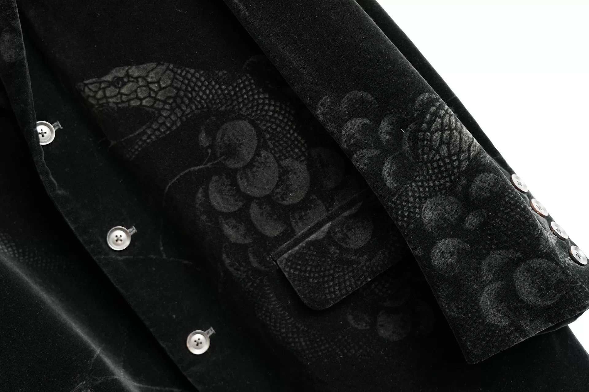 Yohji Yamamoto yohji yamamoto velvet jacket with grapes design Size US M / EU 48-50 / 2 - 5 Thumbnail