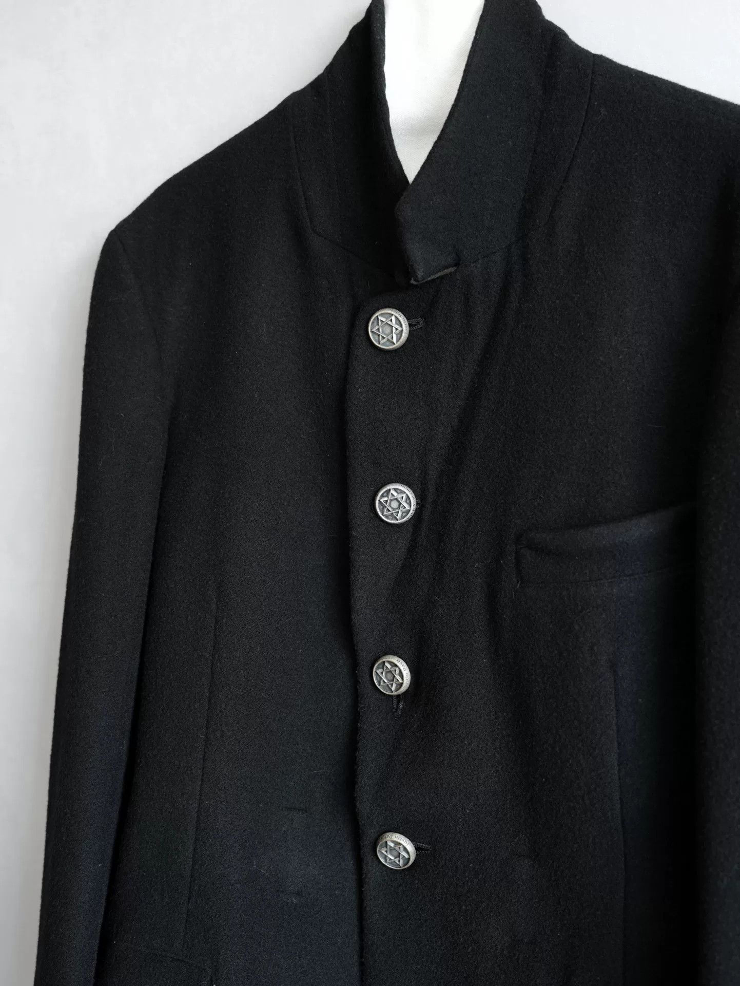 Yohji Yamamoto yohji yamamoto black jacket with silver buttons Size US M / EU 48-50 / 2 - 2 Thumbnail