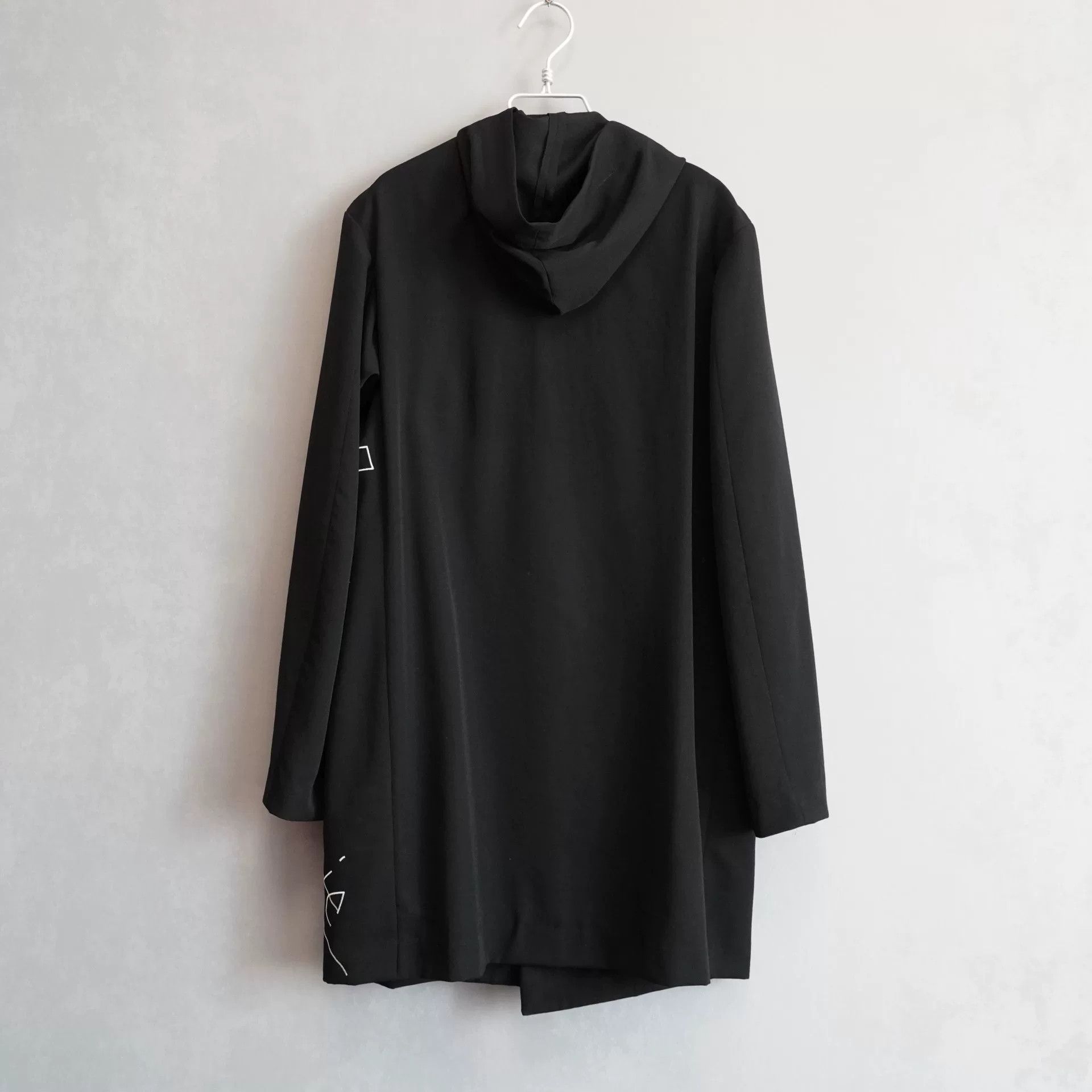 Yohji Yamamoto Yohji Yamamoto Hooded Embroidered Coat Size US M / EU 48-50 / 2 - 2 Thumbnail