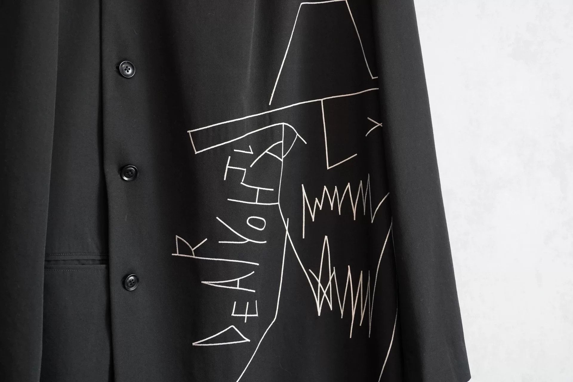 Yohji Yamamoto Yohji Yamamoto Hooded Embroidered Coat Size US M / EU 48-50 / 2 - 5 Thumbnail