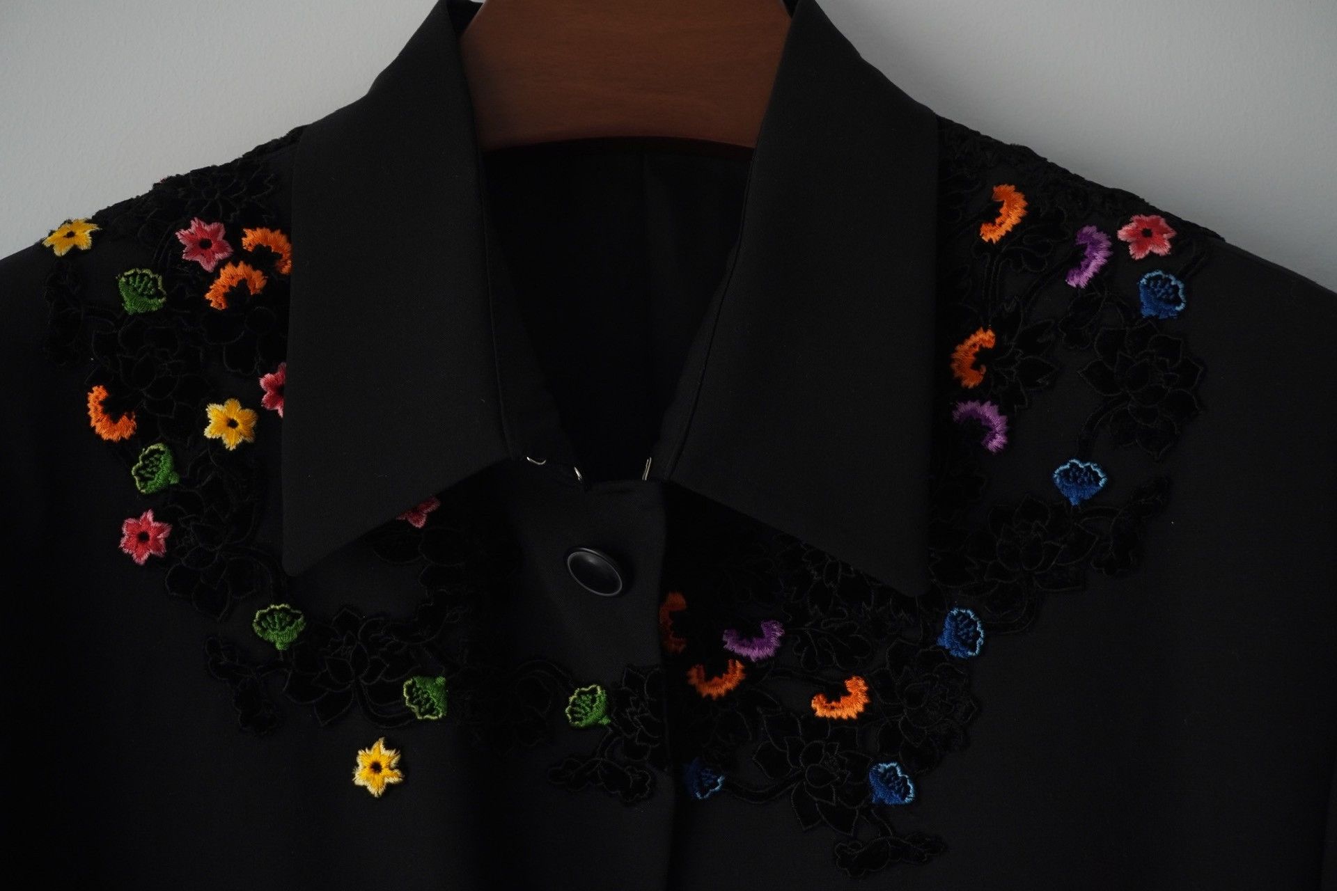 Yohji Yamamoto handmade floral velvet embroidered jacket Size US M / EU 48-50 / 2 - 4 Thumbnail